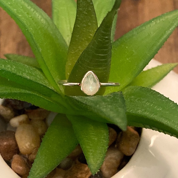 Pura Vida Jewelry - PURA VIDA MOONSTONE TEARDROP RING | SILVER